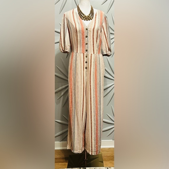 Universal Thread SZ S jumpsuit w/button front. Bust 40”, waist 32”, inseam 24” - Picture 2 of 4